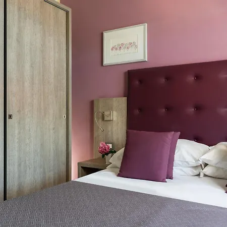 Azzurra Hotel 3*